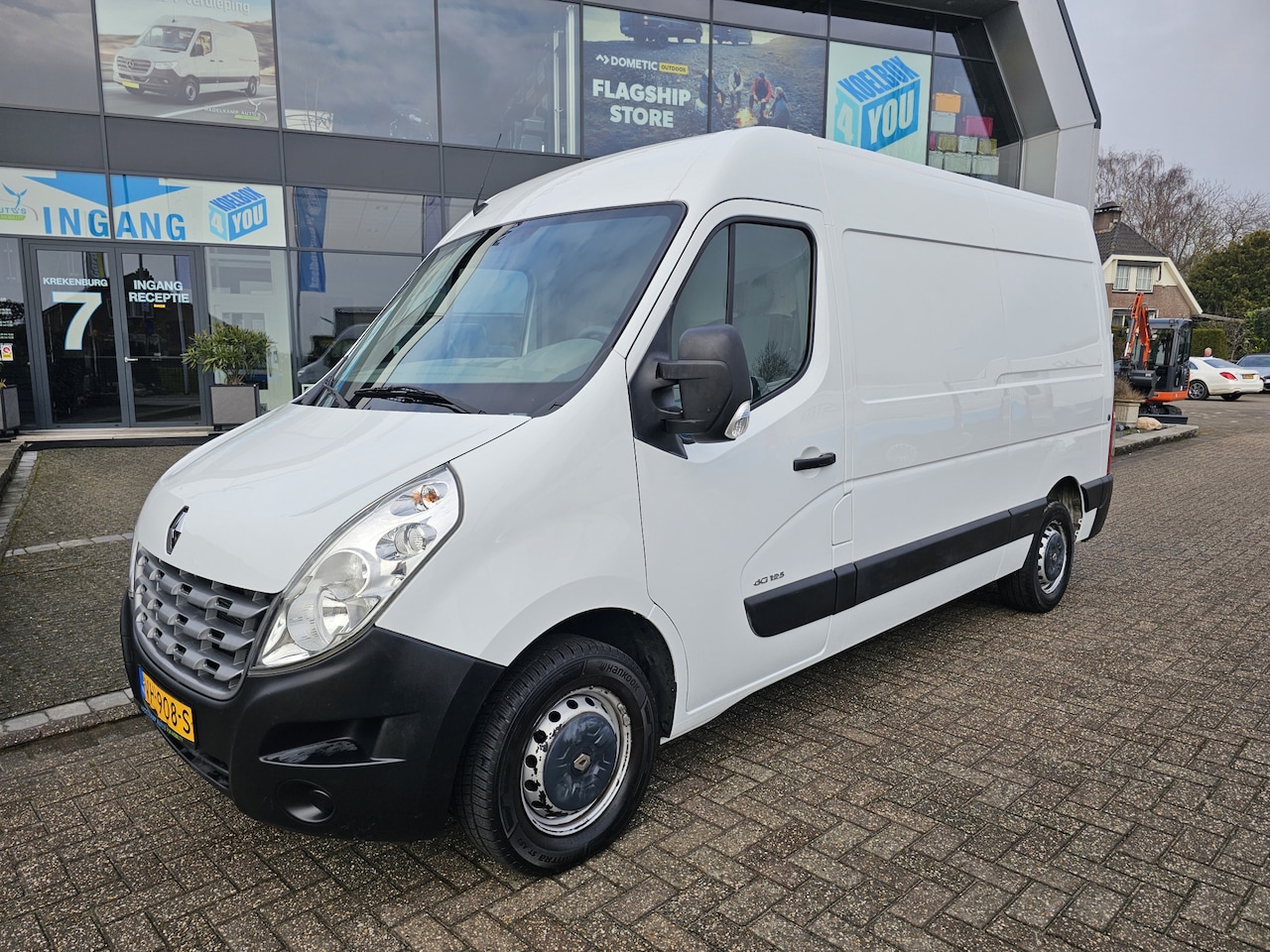 Renault Master - T35 2.3 dCi L2H2 Eco T35 2.3 dCi L2H2 Eco * NAP * - AutoWereld.nl