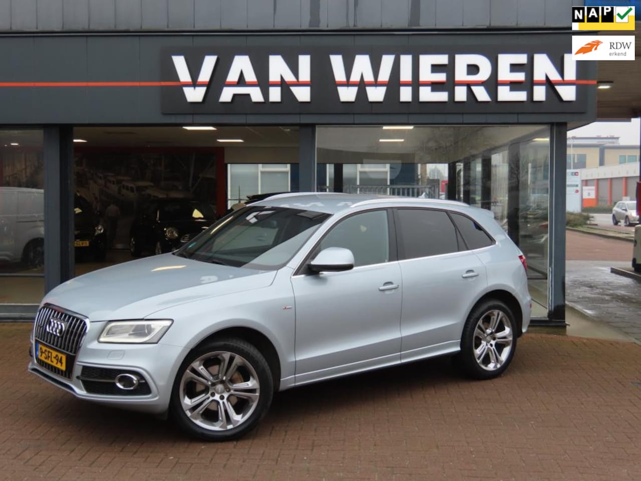 Audi Q5 - 2.0 TFSI quattro 225 pk Aut. S-Line Trekhaak 20" Xenon Elektr Klep Stoelverwarming - AutoWereld.nl