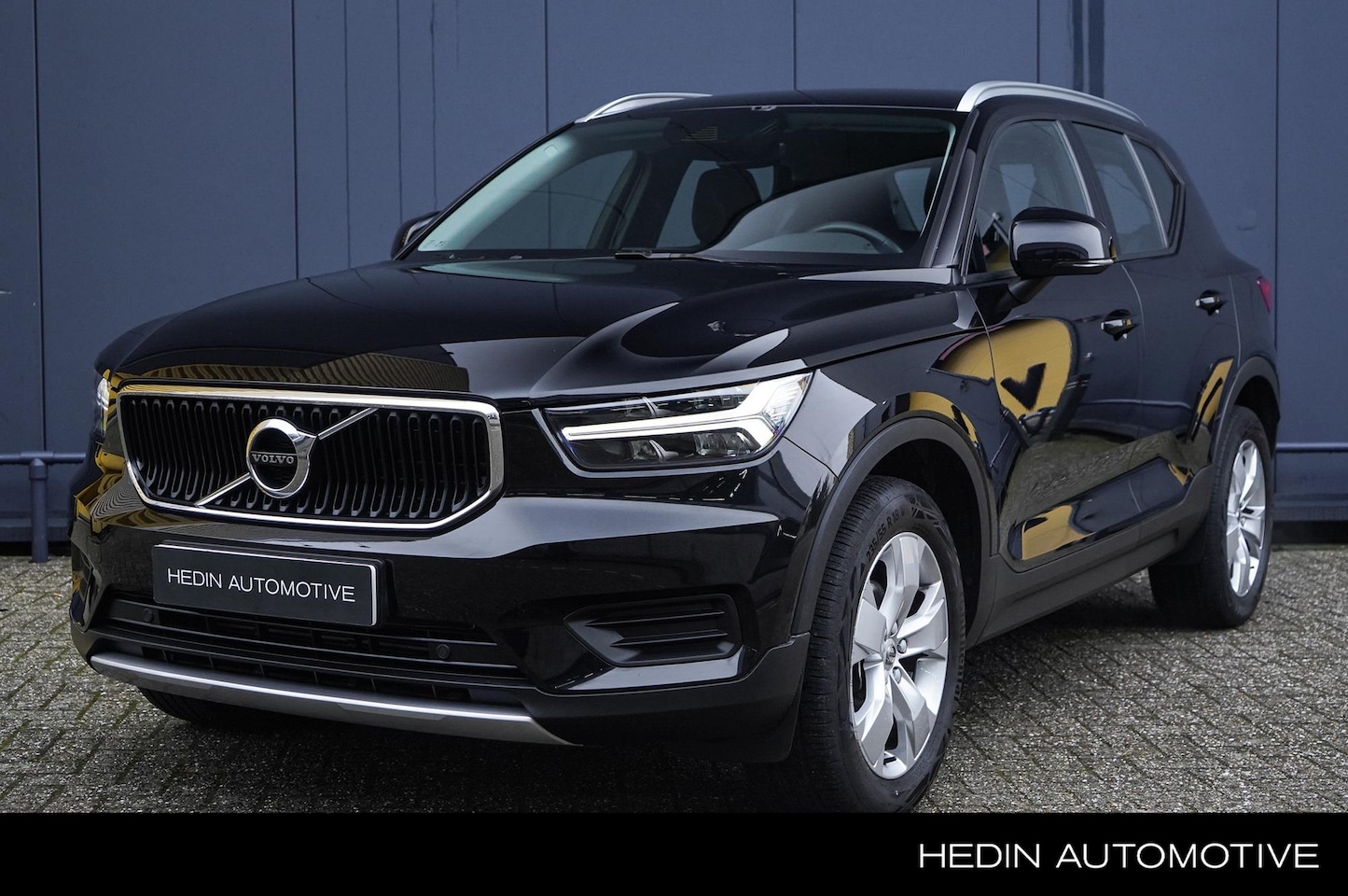 Volvo XC40 - 1.5 T2 Momentum | Parkeerverwarming | Cruise control | Climate control - AutoWereld.nl