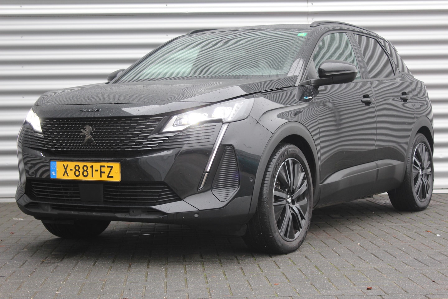 Peugeot 3008 - 1.6 HYbrid 225PK GT PACK AUTOMAAT / NAVI / CLIMA / AGR / PDC / 19" LMV / CAMERA / KEYLESS - AutoWereld.nl