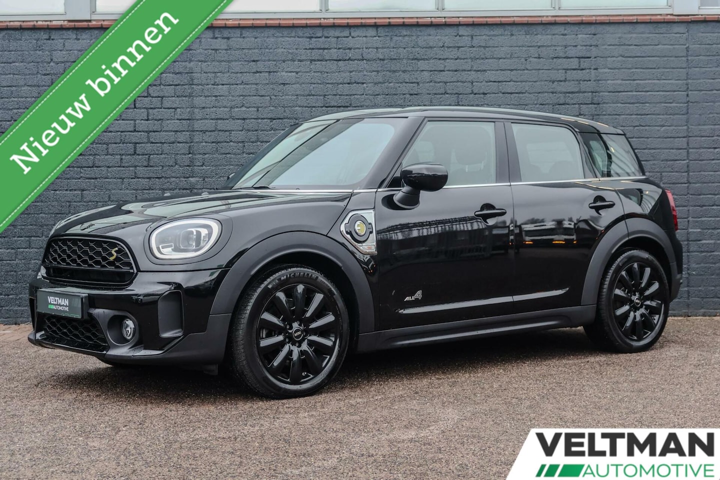 MINI Countryman - 2.0 Cooper SE ALL4 LED PDC CARPLAY - AutoWereld.nl