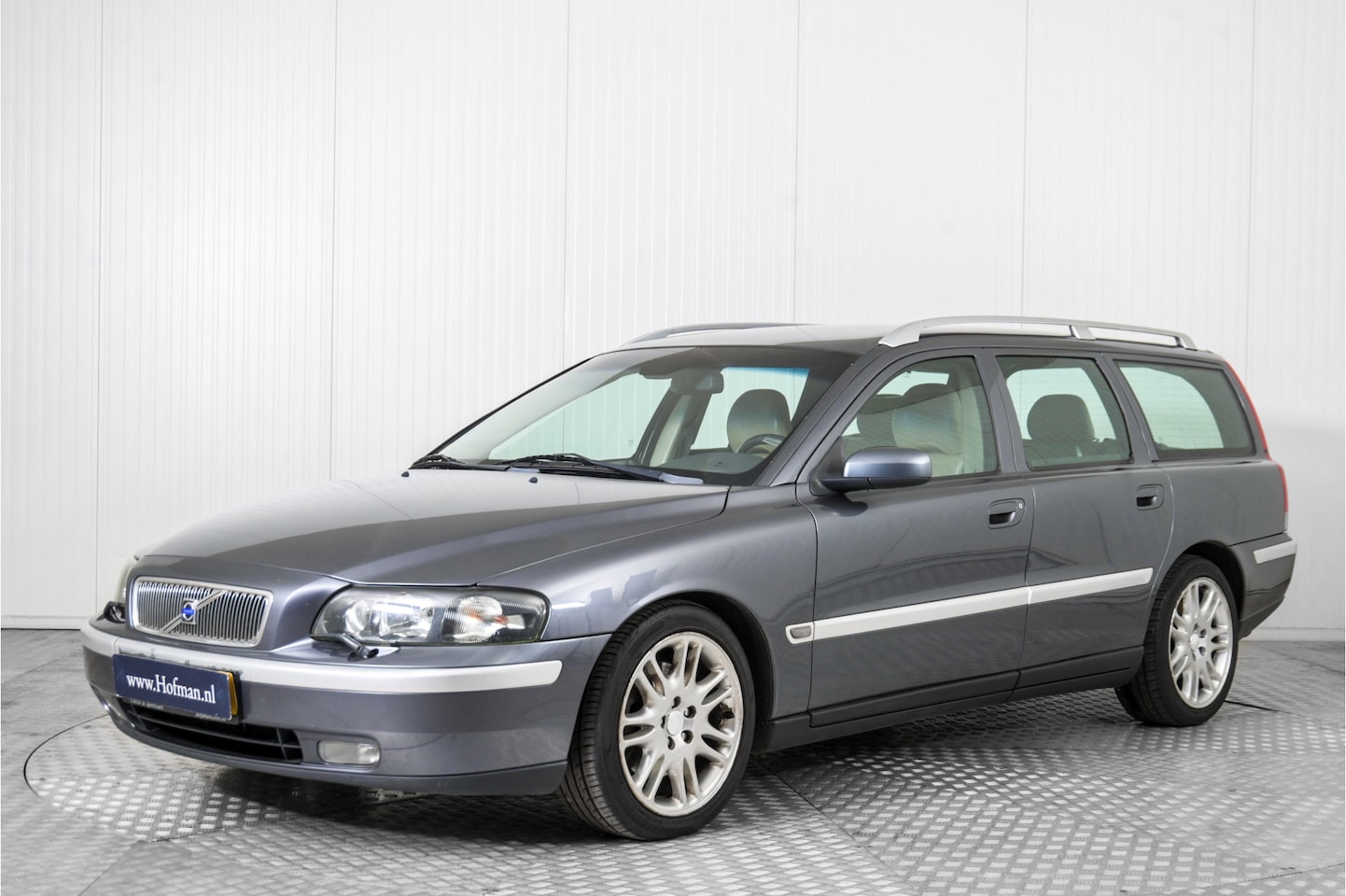 Volvo V70 - 2.5 T Comfort-Line 2.5 T Comfort Line - AutoWereld.nl