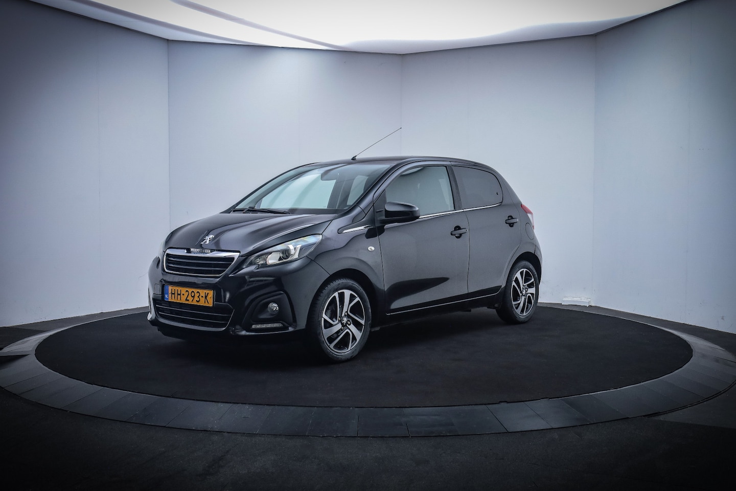 Peugeot 108 - 1.0 e-VTi Active AIRCO/BLUETOOTH/ELEK PAKKET/LMV - AutoWereld.nl