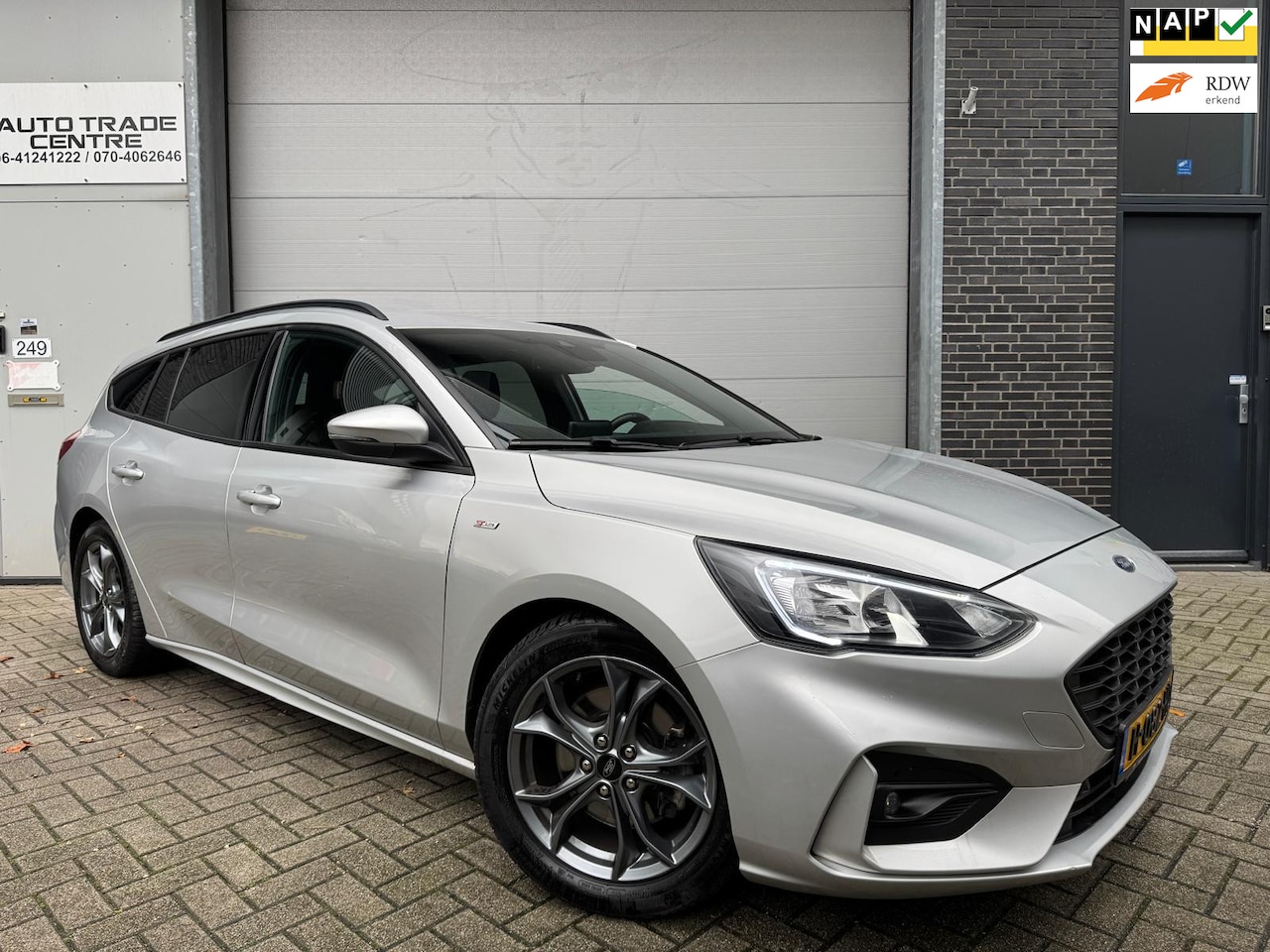 Ford Focus Wagon - 1.5 EcoBoost ST Line Business [Stoel&Stuur VW|Carplay|Cruise|PDC] - AutoWereld.nl