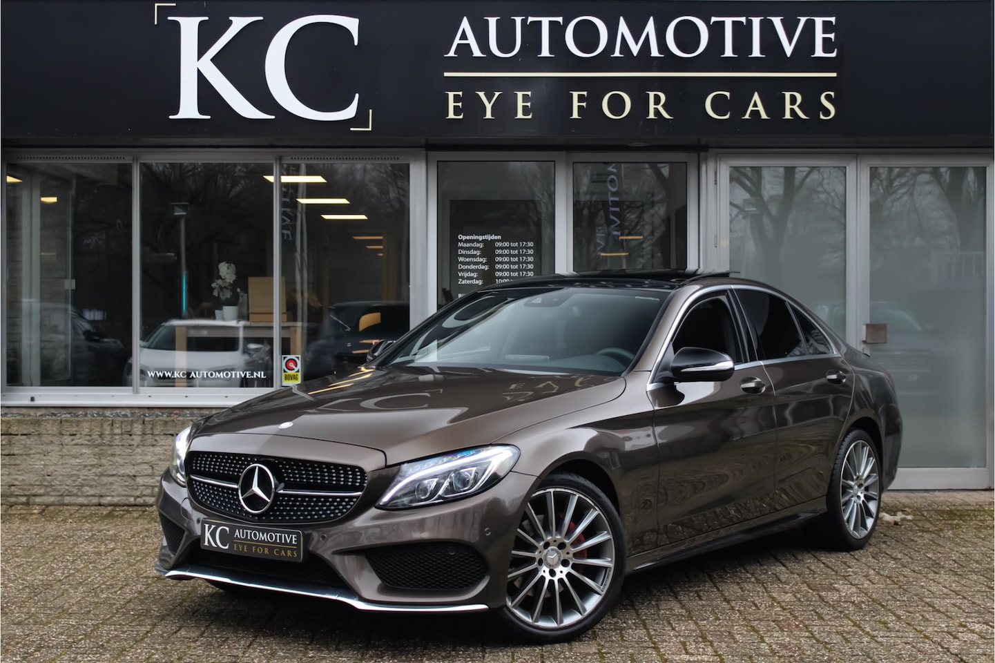 Mercedes-Benz C-klasse - 200 Ambition AMG Pano | Leder | C63 - AutoWereld.nl