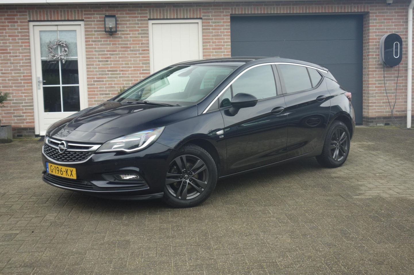 Opel Astra - 1.0 Turbo 120 Jaar Edition 1.0 Turbo 120 Jaar Edition - AutoWereld.nl