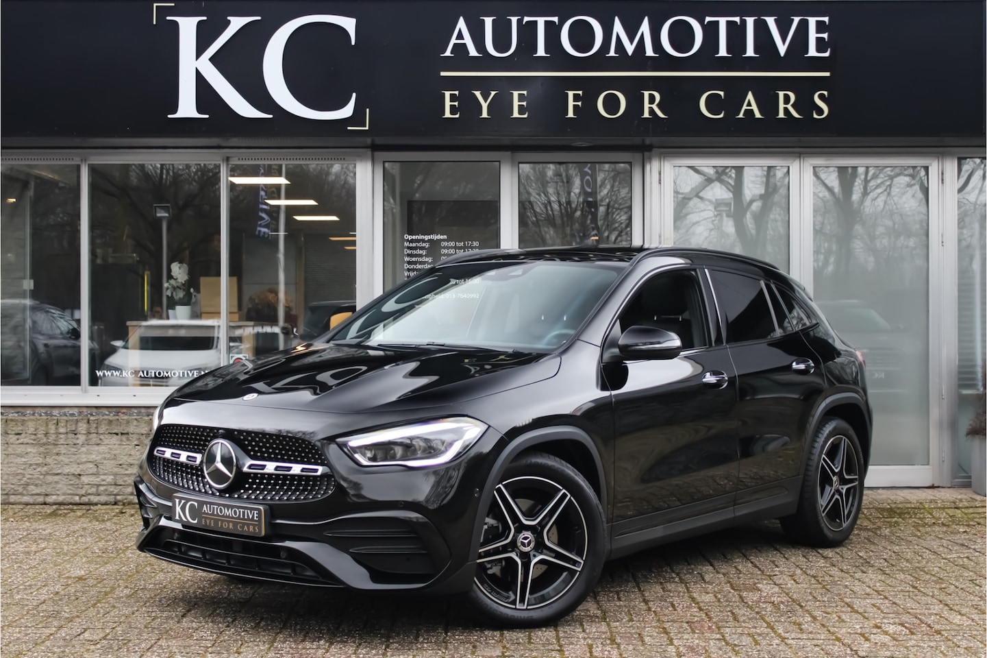 Mercedes-Benz GLA-Klasse - 200 AMG Night | VOL! | Pano | Sfeer | - AutoWereld.nl