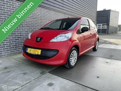 Peugeot 107 - 1.0-12V XR APK 5 Deurs 2x Sleutels