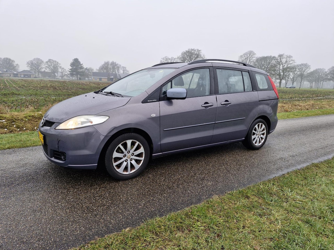 Mazda 5 - 1.8 Touring | 7 persoons gezins auto | 2007 | Dubbele schuifdeur - AutoWereld.nl