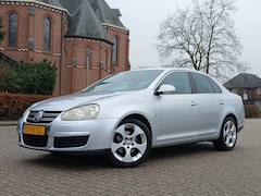 Volkswagen Jetta - 1.6 Comfortline