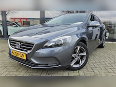 Volvo V40 - 1.6 T2 Summum + R-DESIGN VELGEN + XENON + NAVIGATIE + KLIMA + STOELVERW