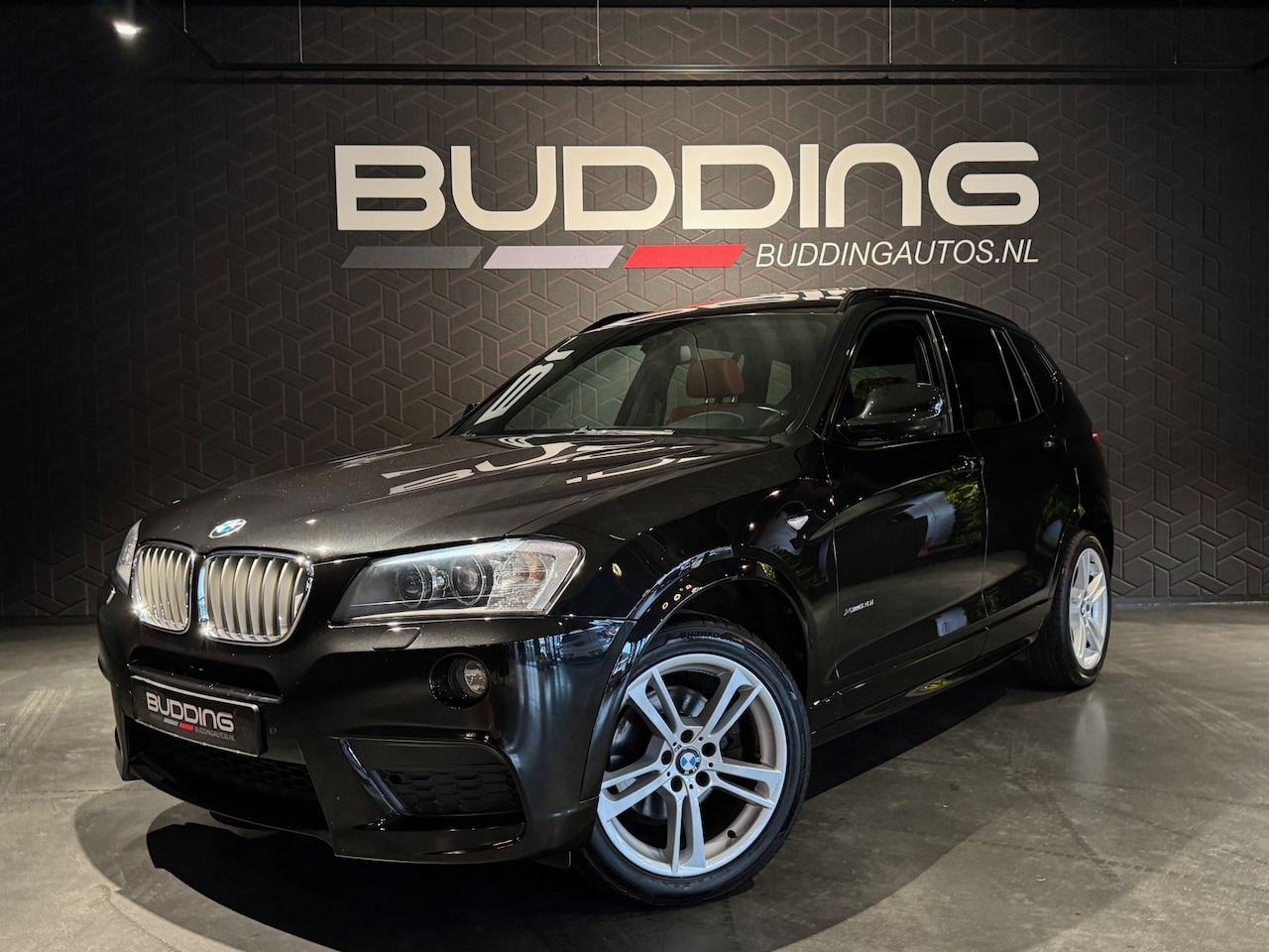 BMW X3 - xDrive28i High Exe | M-sport | Pano | Trekhaak - AutoWereld.nl