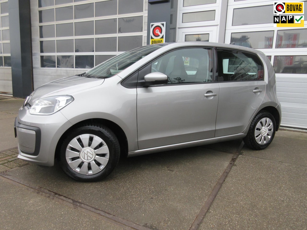 Volkswagen Up! - 1.0 BMT move up! / Airco / Audio - AutoWereld.nl