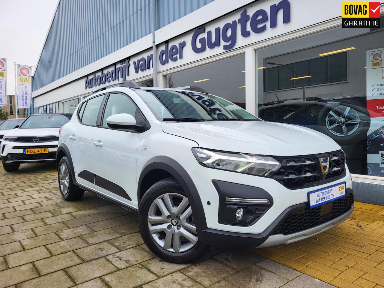 Dacia Sandero Stepway - 1.0 TCe 100 Bi-Fuel Comfort / 21.000 KM / Carplay&Android / - AutoWereld.nl