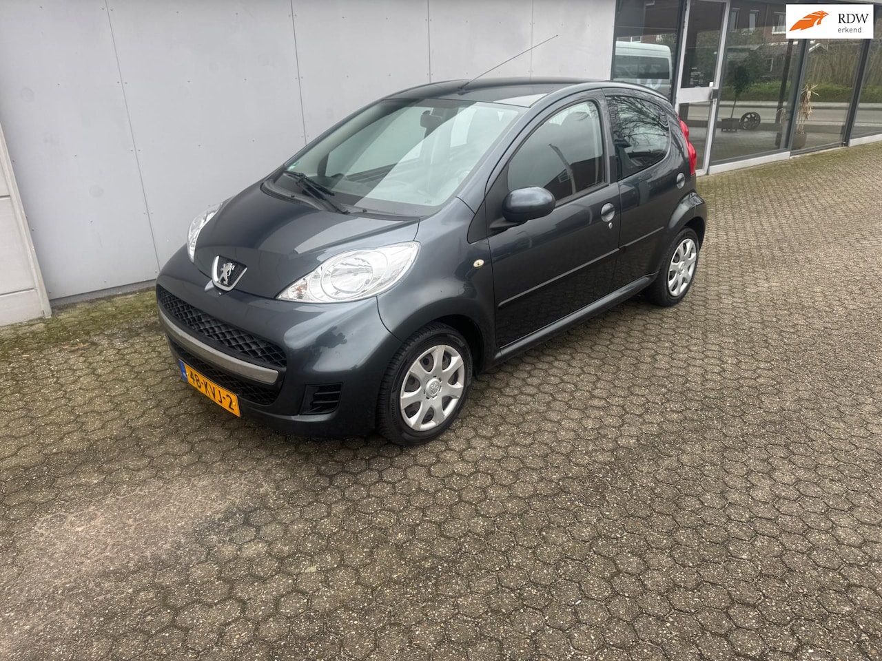 Peugeot 107 - 1.0-12V Sublime 1.0-12V Sublime - AutoWereld.nl