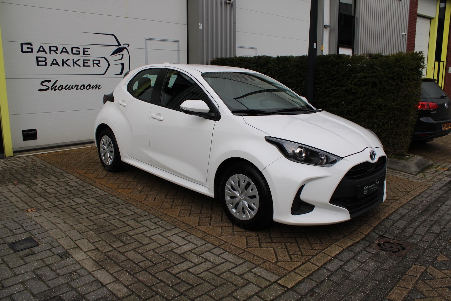 Toyota Yaris - 1.5 Hybrid Dynamic Carplay Fullmap-Navigatie Camera - AutoWereld.nl