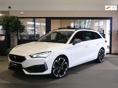 CUPRA Leon Sportstourer - 1.4 e-Hybrid VZ 245PK Pano Cam Navi Led