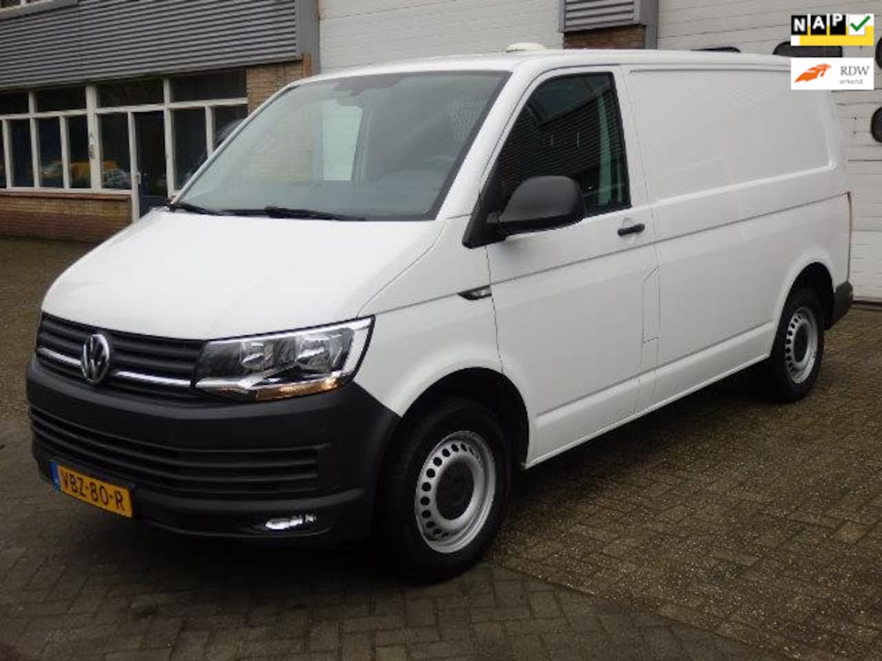 Volkswagen Transporter - 2.0 TDI L1H1 Highline 75 KW AIRCO CRUISE - AutoWereld.nl