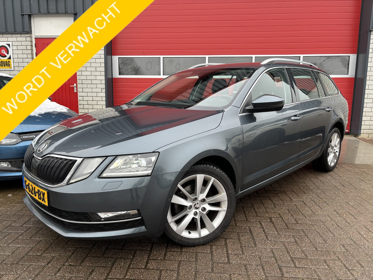 Skoda Octavia Combi - 1.5 TSI Greentech Business Edition Plus TREKHAAK / FULL LED / CANTON / GR NAVI / STOELVERW - AutoWereld.nl