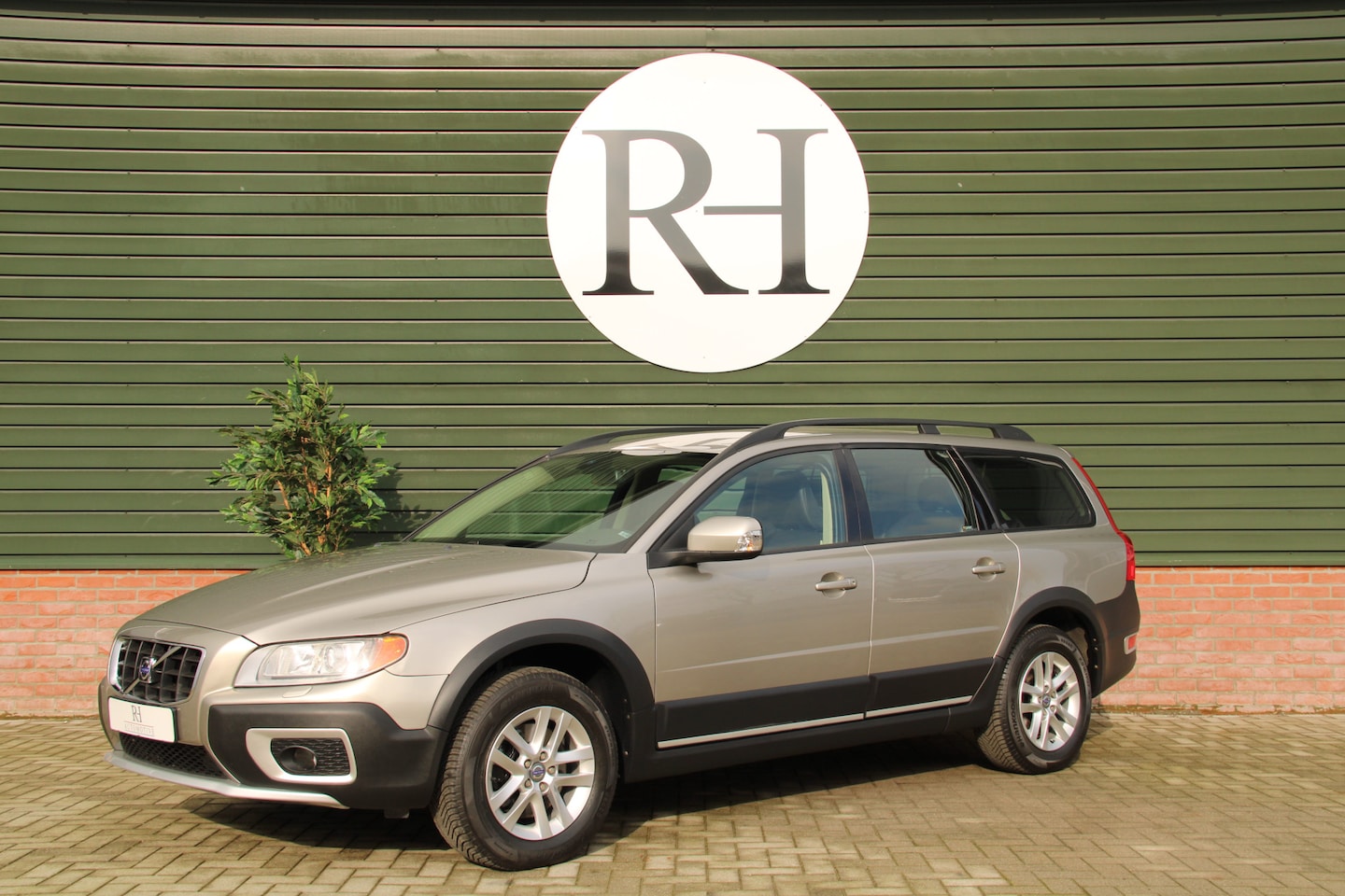 Volvo XC70 - 3.2 AWD Automaat - Youngtimer! - AutoWereld.nl