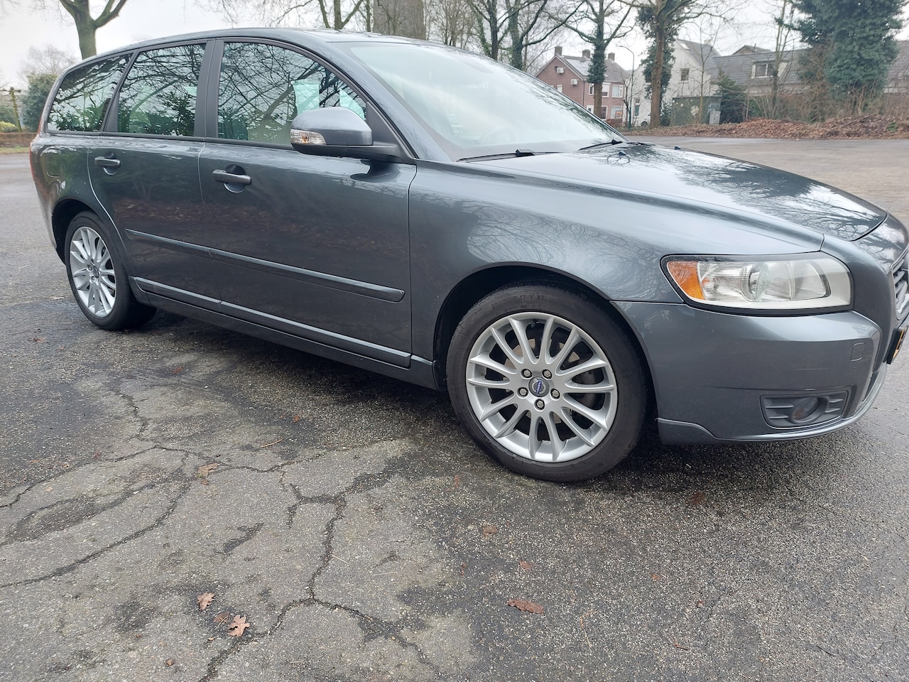 Volvo V50 - 2.0 Sport Leder, climate, pdc, navigatie, bluetooth - AutoWereld.nl