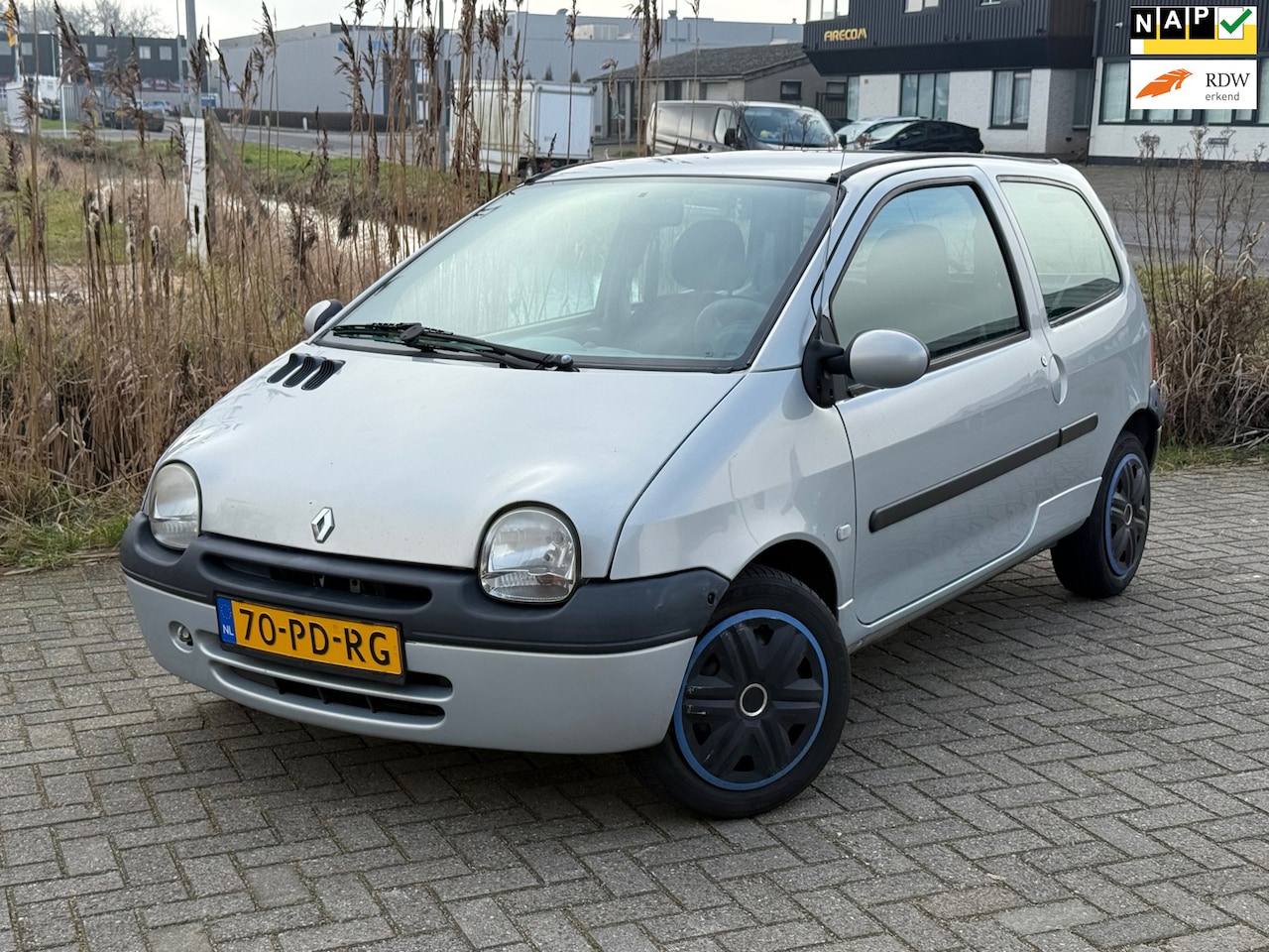 Renault Twingo - 1.2 Privilège Airco Elektrische Ramen Nieuwe Apk - AutoWereld.nl