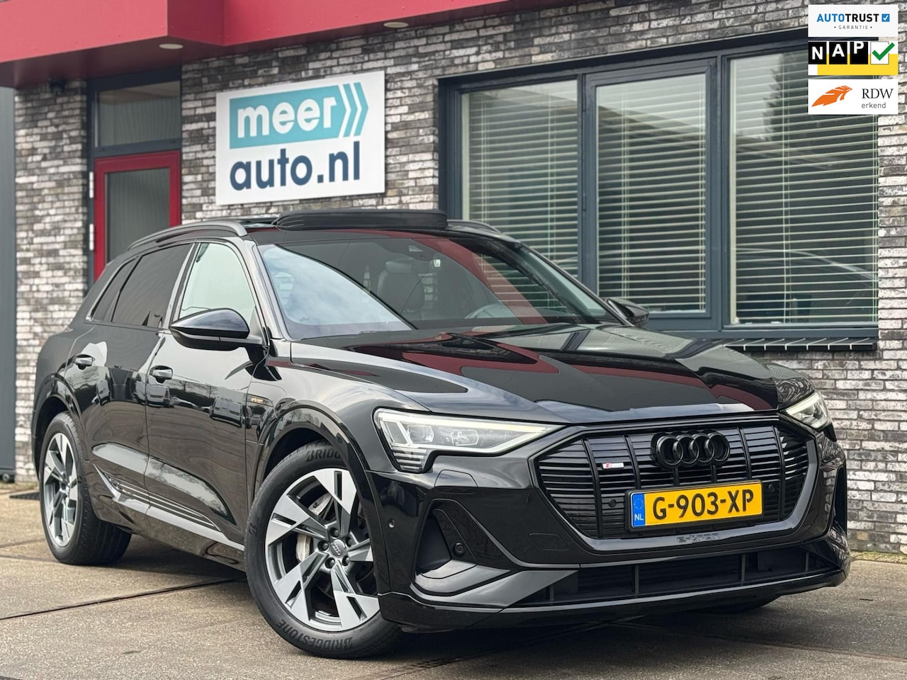 Audi e-tron - S-LINE l PANO l ACC l CARPLAY l ORG.NL l LUCHTVERING l 1e EIG - AutoWereld.nl