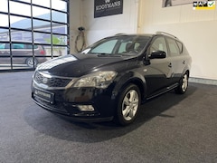 Kia Cee'd - 1.4 CVVT X-ecutive Cruise Control Airco Navigatie Lichtmetaalvelgen