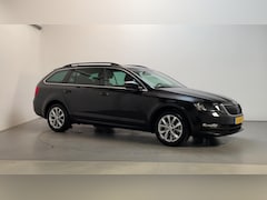 Skoda Octavia Combi - 1.0 TSI Greentech Business Edition Leder-Stof Stoelverwarming Navigatie Parkeersensoren