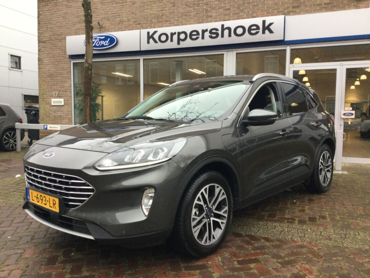 Ford Kuga - 2.5 PHEV Titanium 2.5 PHEV Titanium - AutoWereld.nl