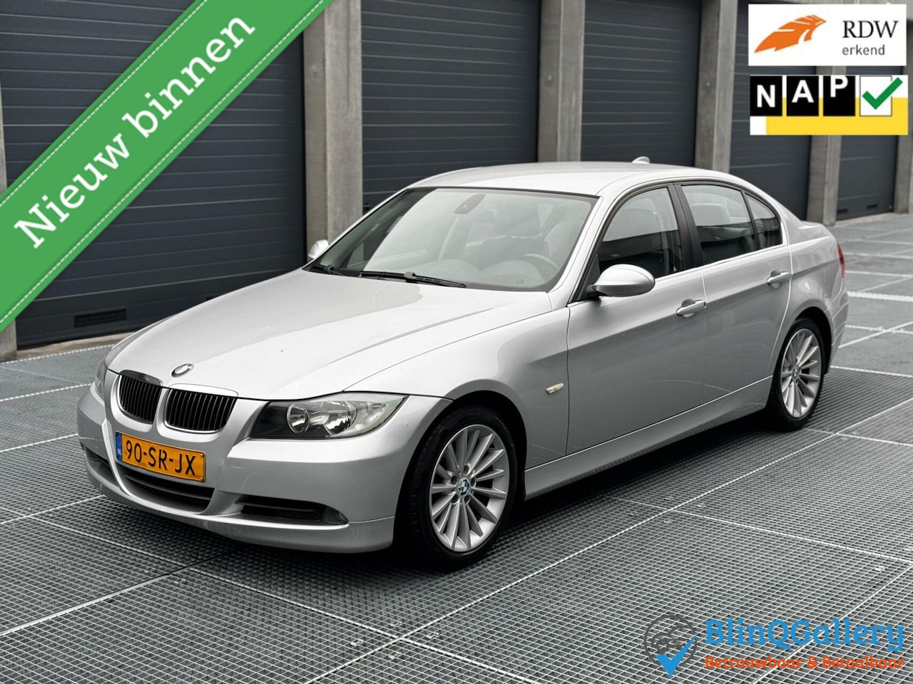 BMW 3-serie - 325i Business Line|Automaat|Camera|Sensors - AutoWereld.nl