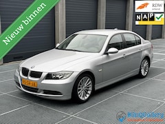 BMW 3-serie - 325i Business Line|Automaat|Camera|Sensors