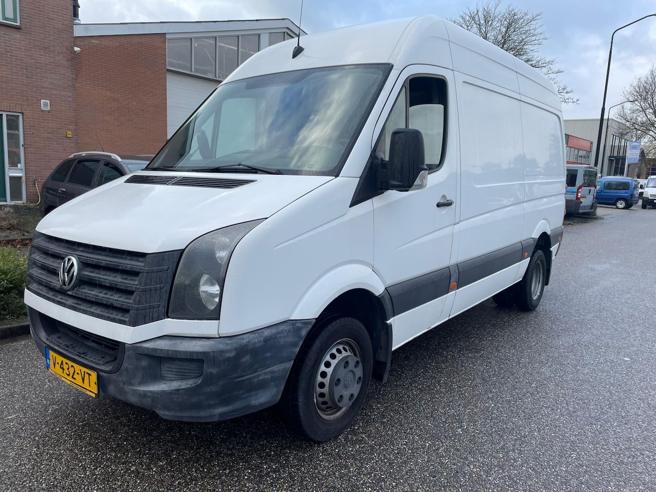 Volkswagen Crafter - 46 2.0 TDI L2H1 BM 46 2.0 TDI L2H1 BM - AutoWereld.nl