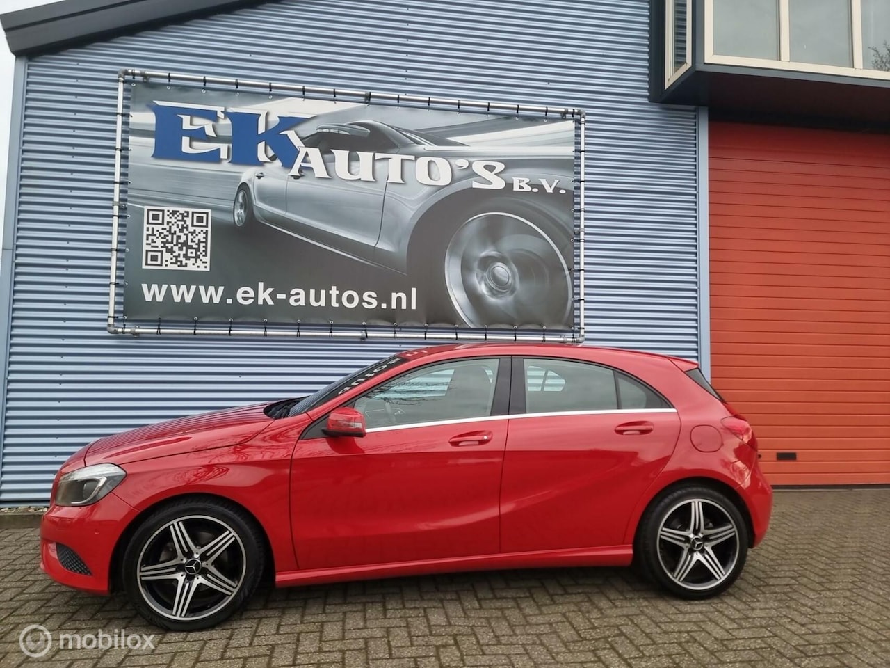 Mercedes-Benz A-klasse - 180 Urban Sport. Bi-Xenon, LED, Cruise, 18inch, Navi, PDC - AutoWereld.nl