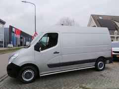 Renault Master - T33 2.3 dCi 150pk L2H2 Eco Airco, Cruise, 3 persoons, Trekhaak, Enz