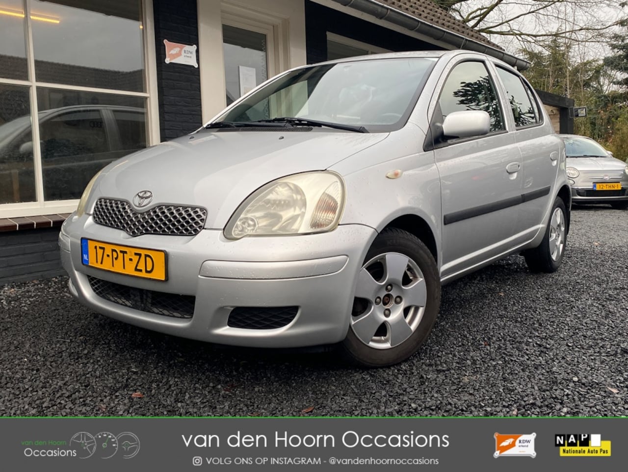 Toyota Yaris - 1.3 VVT-i Sol 1.3 VVT-i Sol - AutoWereld.nl