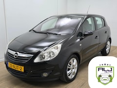 Opel Corsa - Occasion 1.4-16V Cosmo met cruisecontrol | Tweedehands Corsa in kleur zwart | Parkeersenso