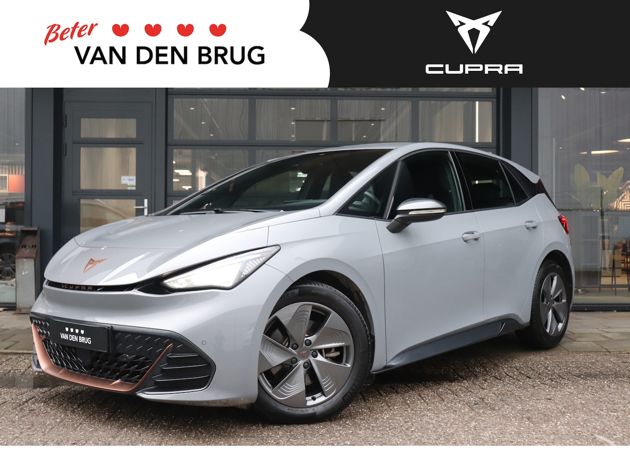 CUPRA Born - Essential 62 kWh 204pk | Stuur- & Stoelverwarming | LED |Spiegelpakket | Full Link | Fabri - AutoWereld.nl