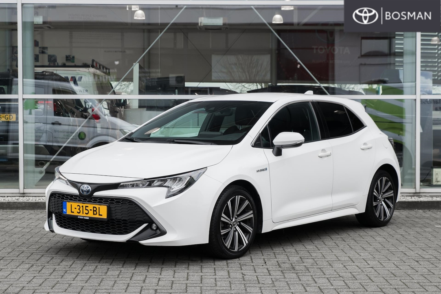 Toyota Corolla - Dynamic 1.8 Hybrid 122pk CVT - AutoWereld.nl