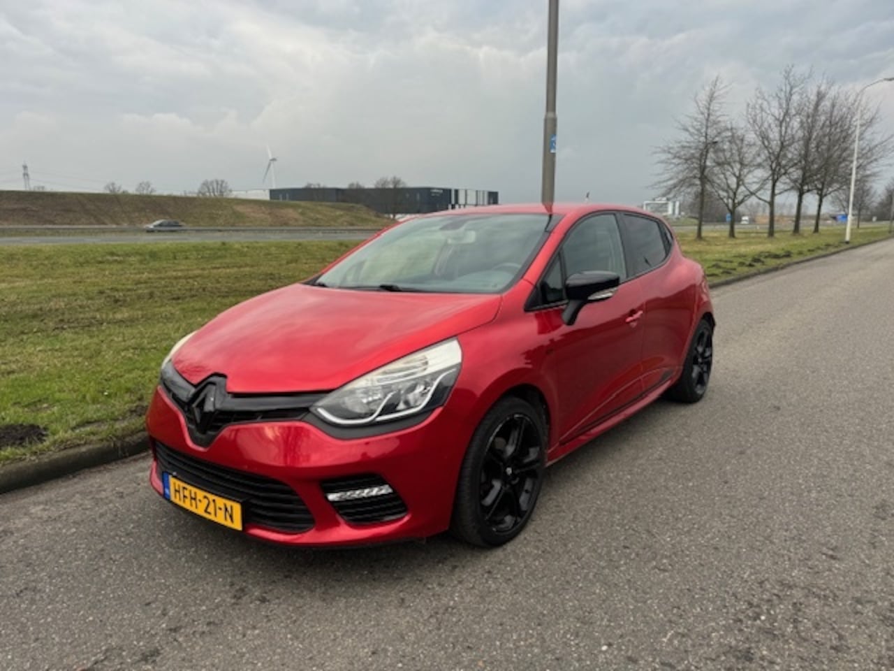 Renault Clio - 1.2 GT Automaat 120PK NAVI CAMERA - AutoWereld.nl