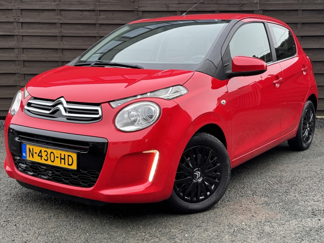 Citroën C1 - 1.0 e-VTi Feel / Groot scherm / AC / Bluetooth - AutoWereld.nl