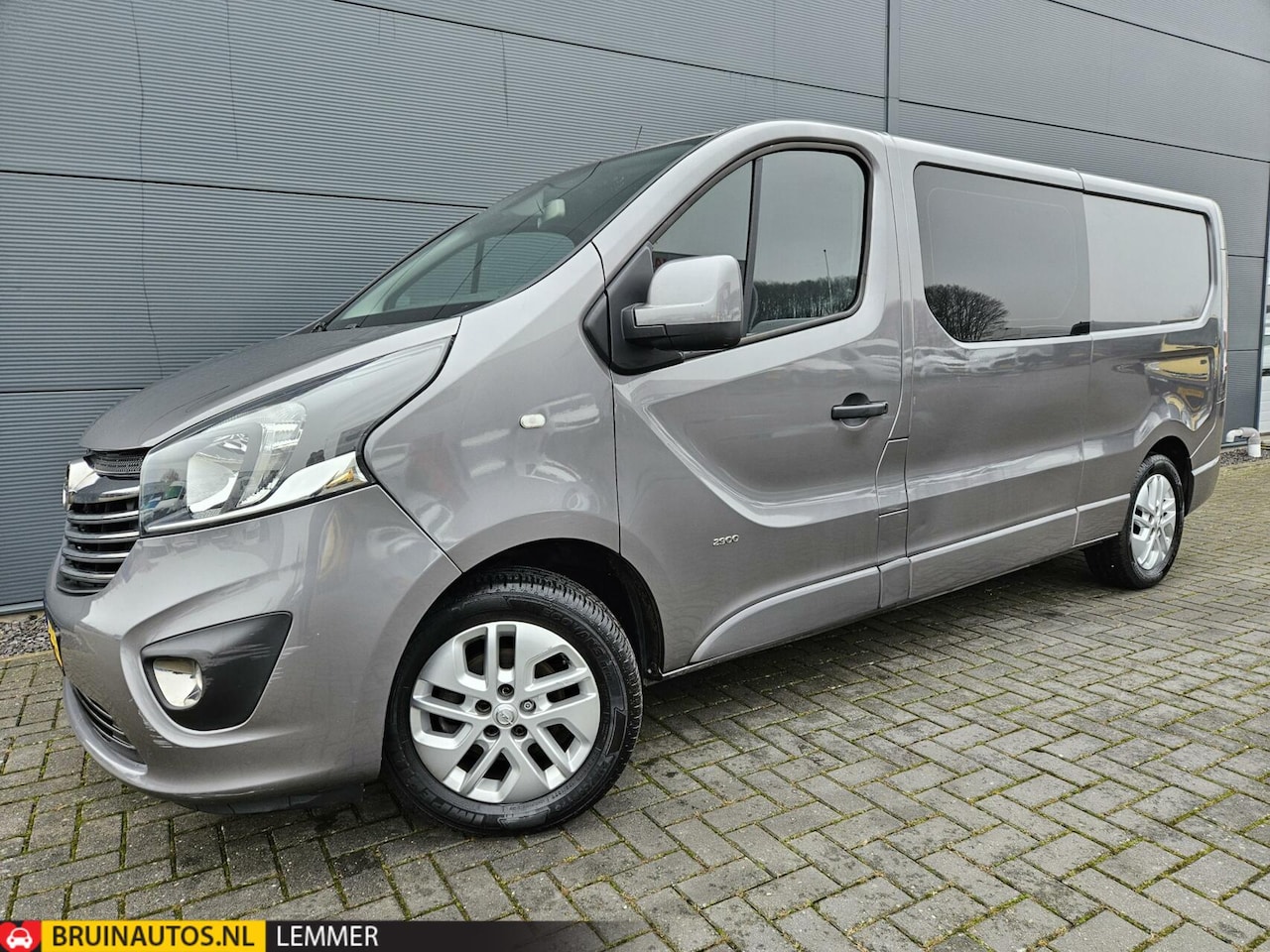 Opel Vivaro - 1.6 CDTI L2H1 Sport DC Airco Navi Trekh 140pk - AutoWereld.nl