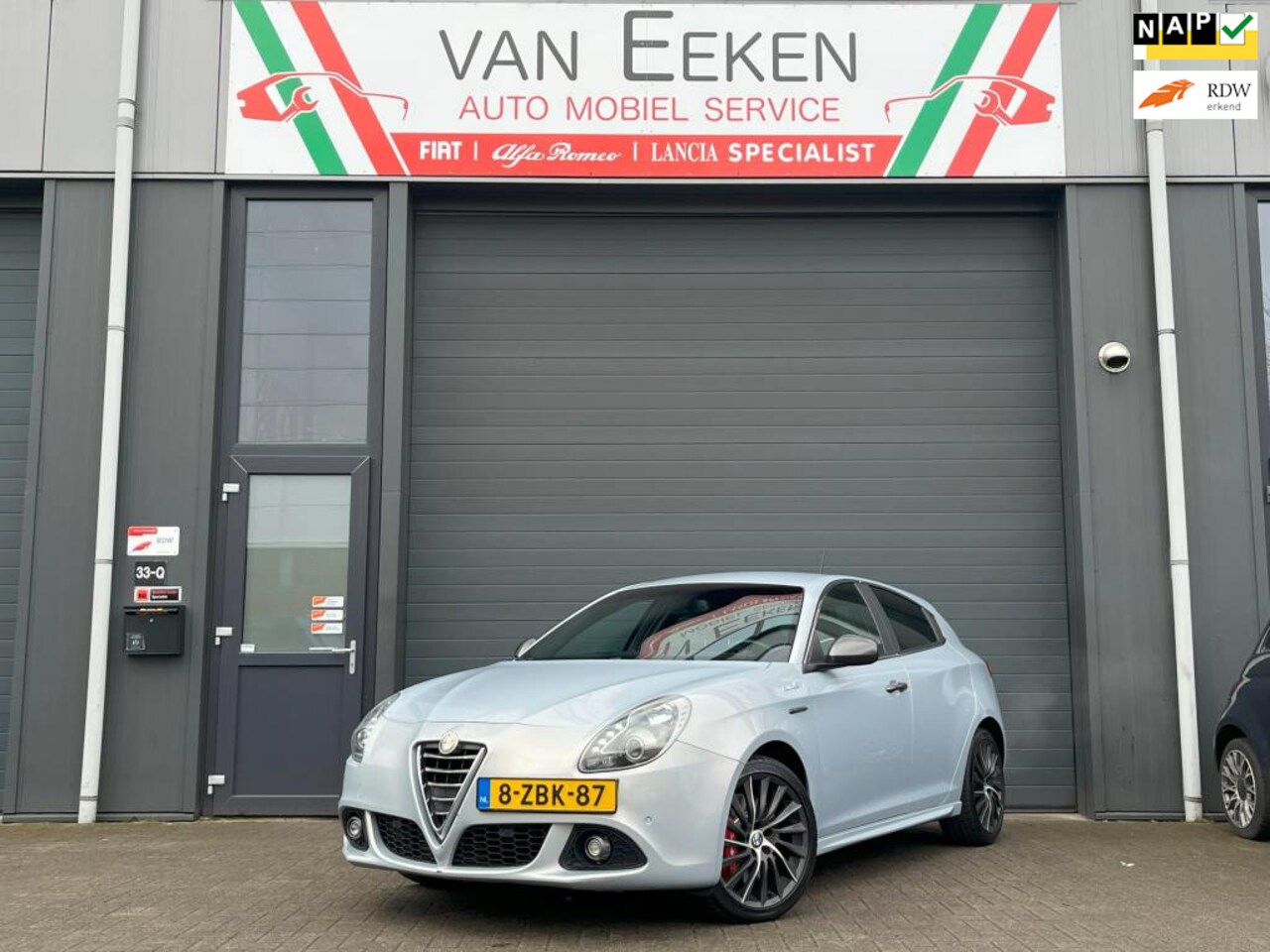 Alfa Romeo Giulietta - 1.4 Turbo 170 PK TCT Aut. QV-Line Clima/NAP/Cruise/18"/Brembo - AutoWereld.nl