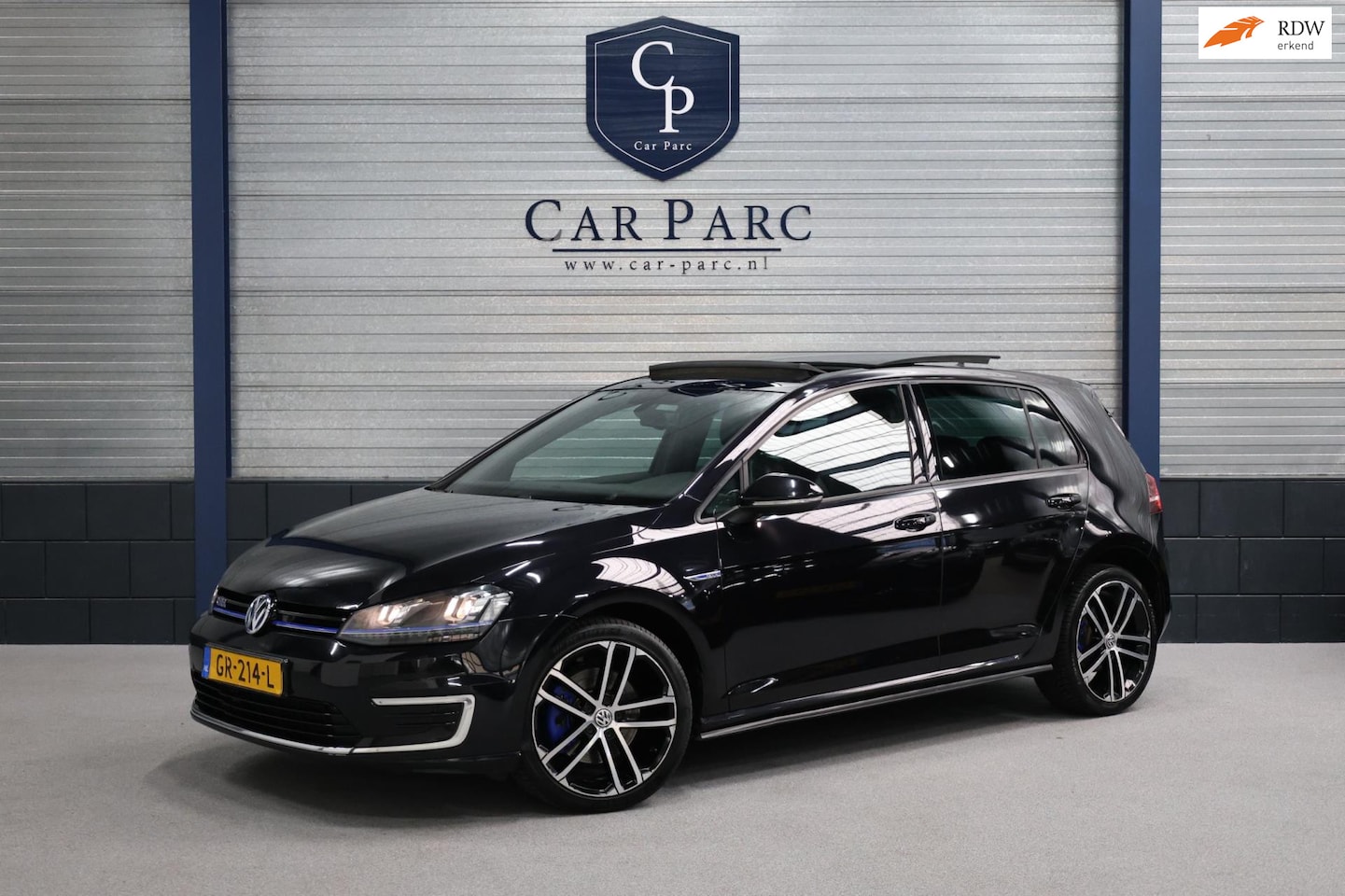 Volkswagen Golf - 1.4 TSI GTE LED/PANORAMADAK/LEER+S.VERWARMING/LMV/CRUISE/ECC/12 MND GARANTIE! - AutoWereld.nl