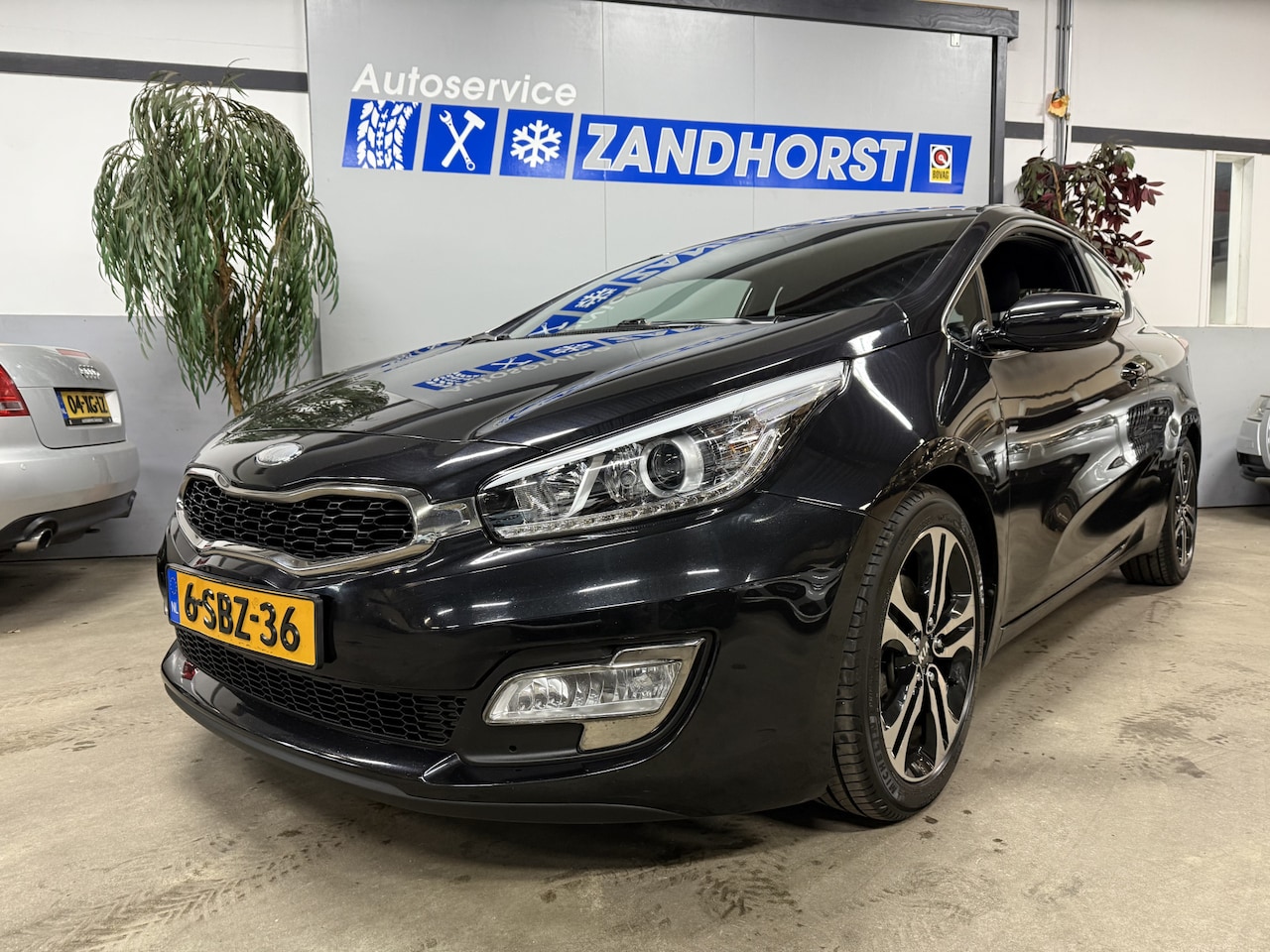 Kia Pro cee'd - 1.6 GDI Business Pack 1.6 GDI Business Pack - AutoWereld.nl