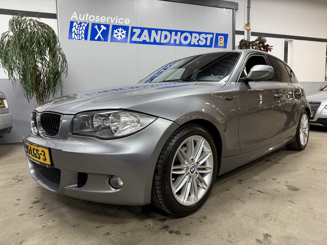 BMW 1-serie - 118i Business Line Sport 118i Business Line Sport - AutoWereld.nl