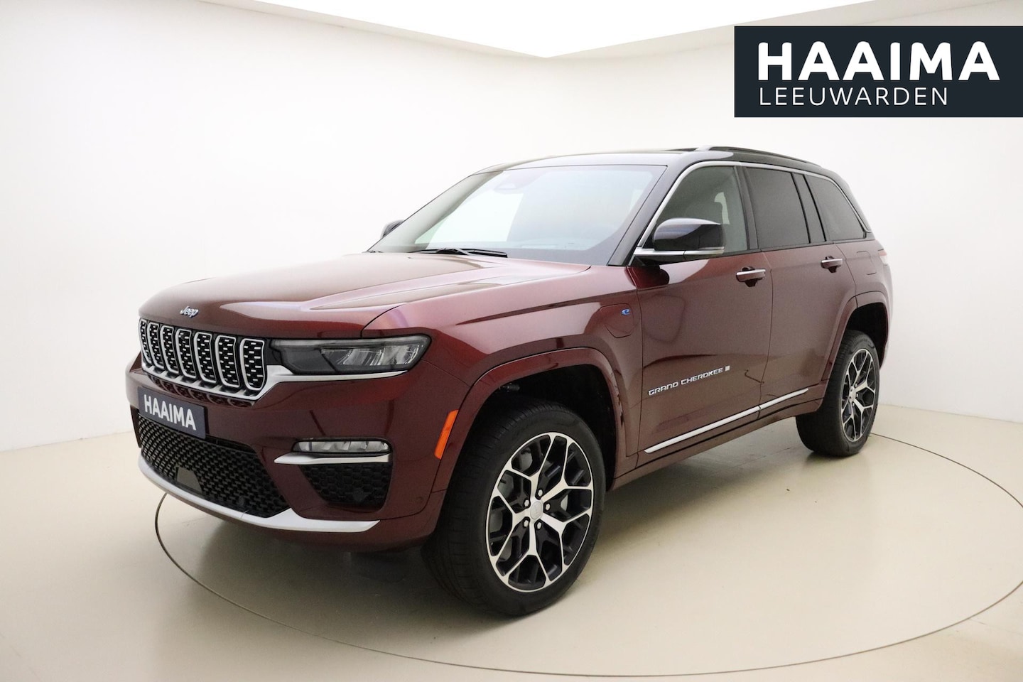 Jeep Grand Cherokee - 2.0 Summit Reserve 4xe | € 7.000,- actiekorting! | Luchtvering | Panoramadak | Lederen bek - AutoWereld.nl