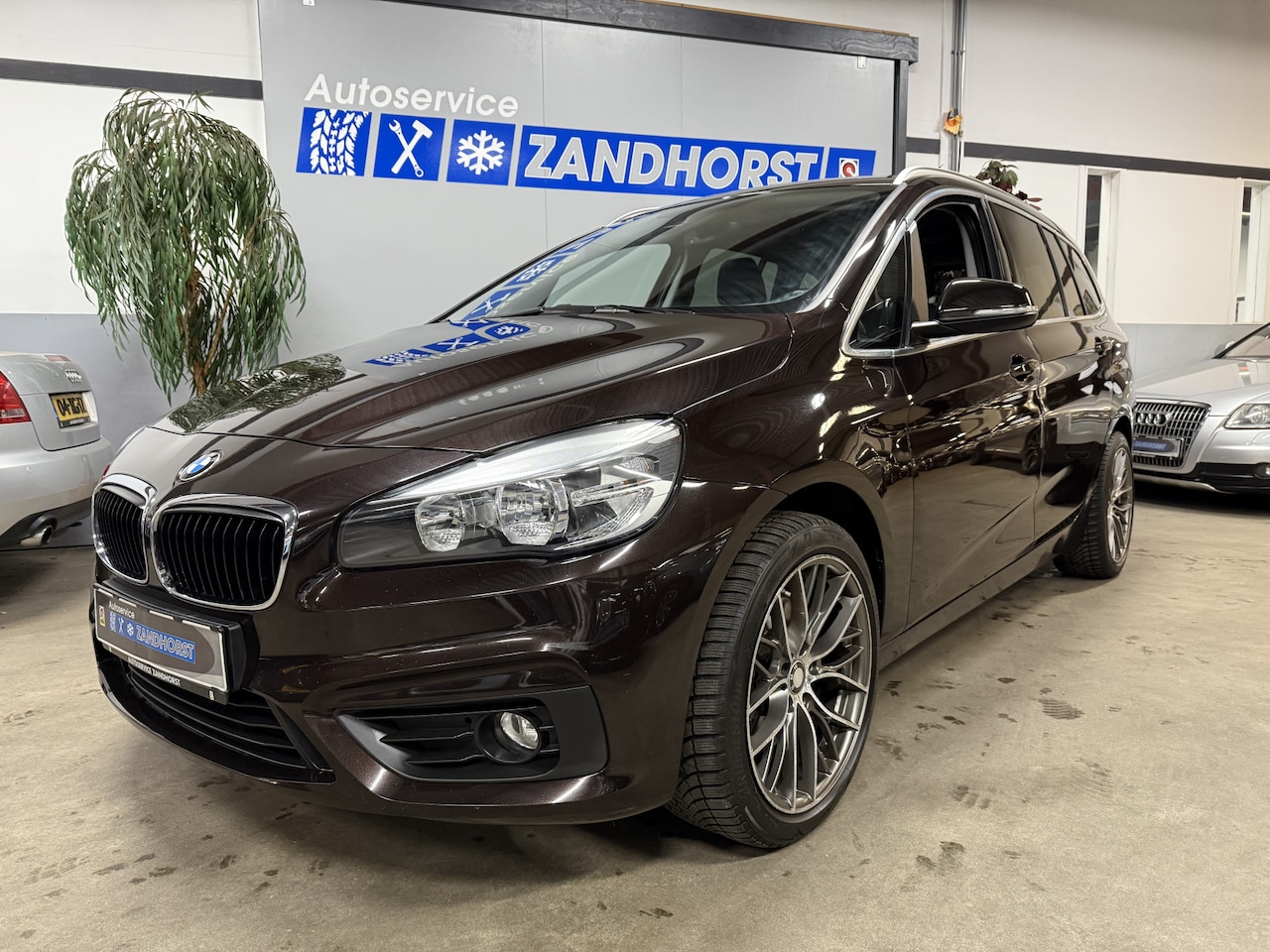 BMW 2-serie Gran Tourer - 218i M Sport 7p. - AutoWereld.nl