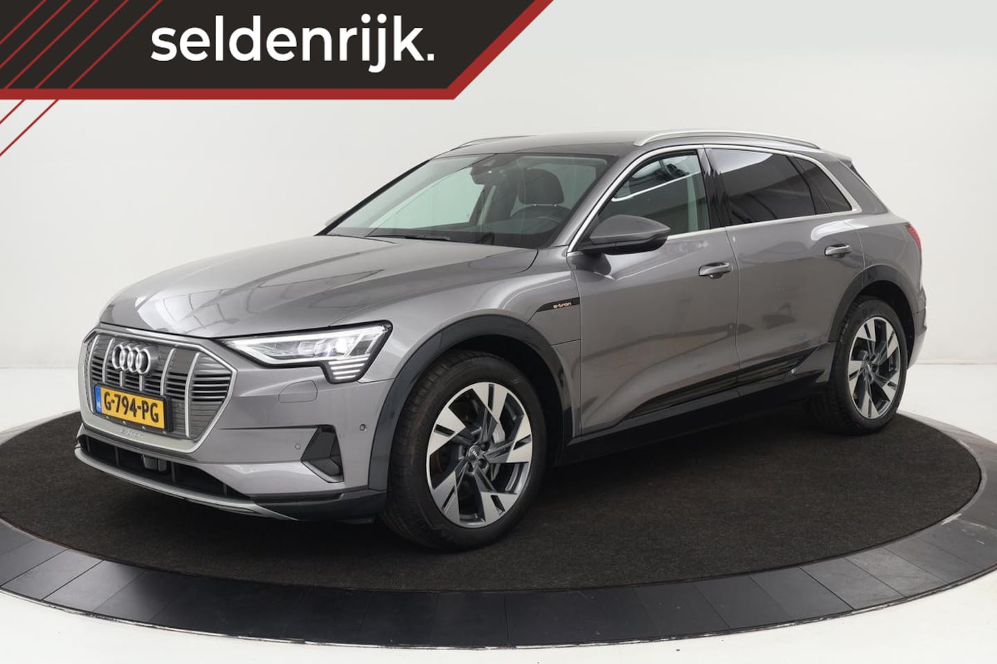 Audi e-tron - 55 quattro | Adaptive cruise | Leder | Stoelverwarming | Carplay | Trekhaak | Camera | Luc - AutoWereld.nl