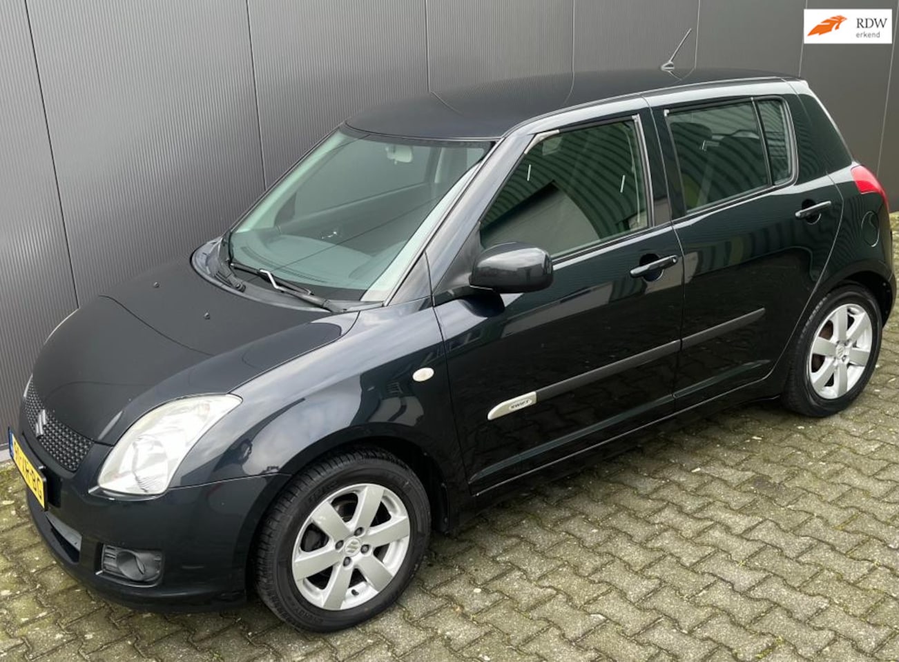 Suzuki Swift - 1.3 Shogun 1.3 Shogun - AutoWereld.nl